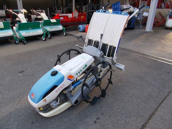 田植機 PC2S-70 写真２