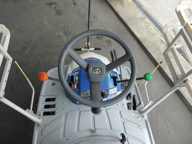 田植機 PPZ4-DLF　施肥機仕様 写真３