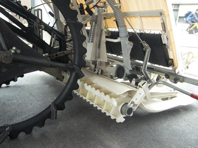 田植機 PPZ4-DLF　施肥機仕様 写真９