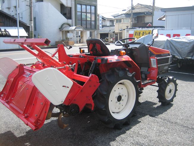 トラクター F165DAUS(16.5馬力） 写真５