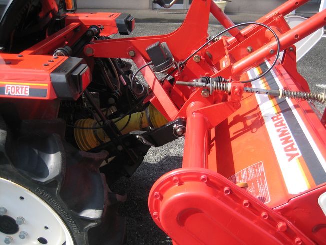 トラクター F165DAUS(16.5馬力） 写真７