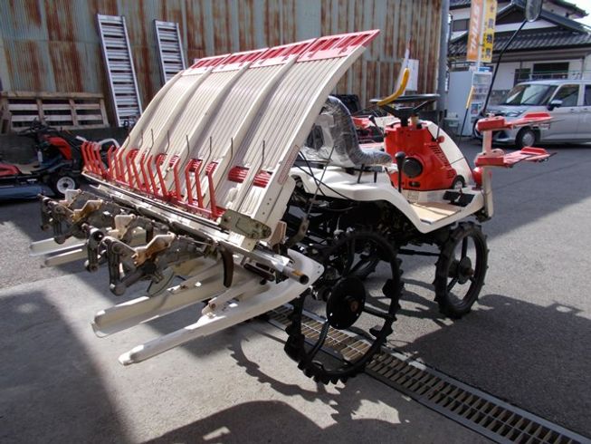 田植機 Pe-4S 写真４