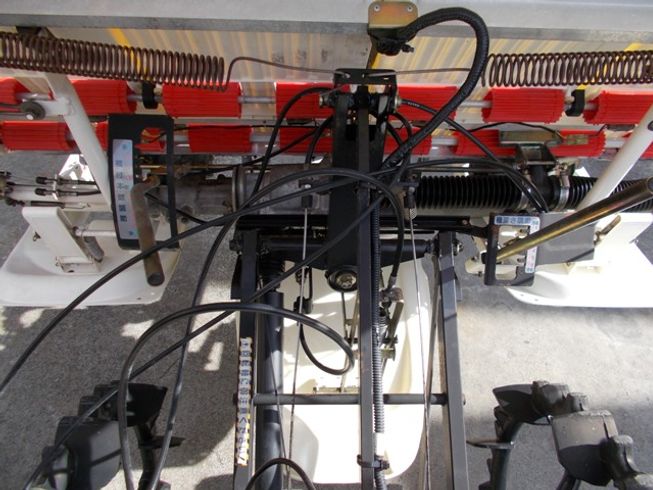 田植機 Pe-4S 写真８