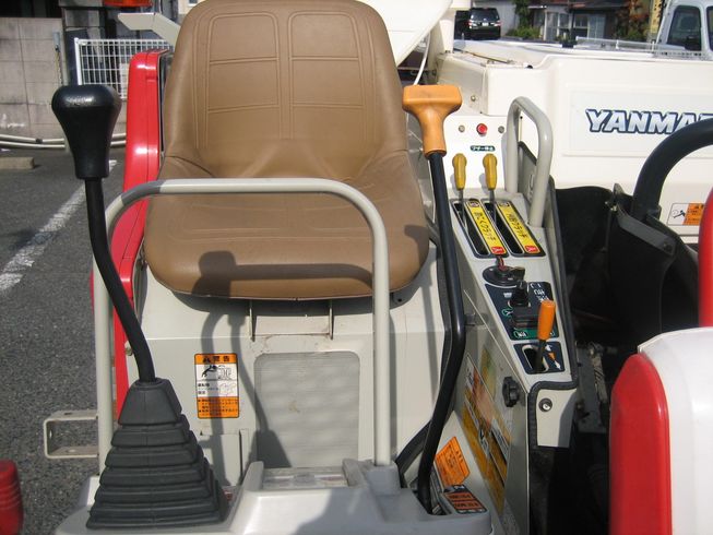 コンバイン Ee211 HS 写真７