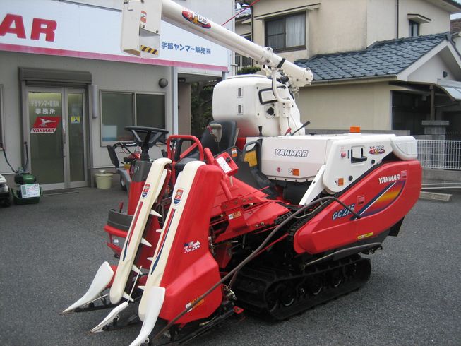 コンバイン GC215G HWLS  写真２