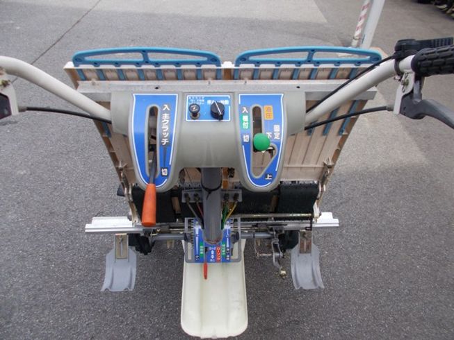 田植機 PC2S-70 写真５