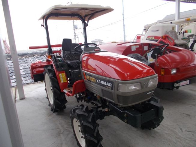 トラクター F-190VPS 写真２