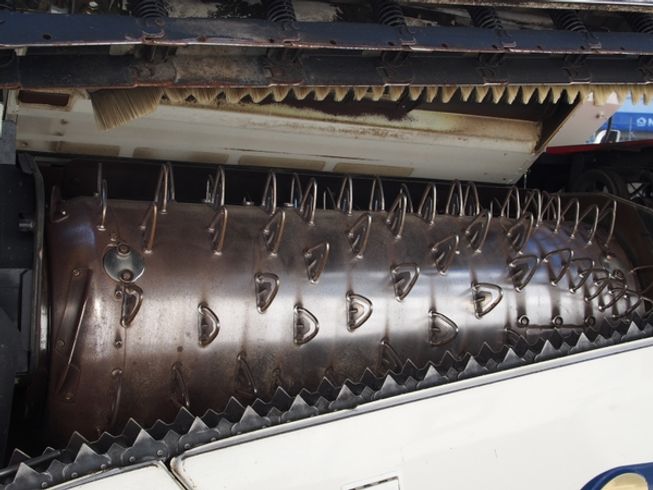 コンバイン GC695 写真６