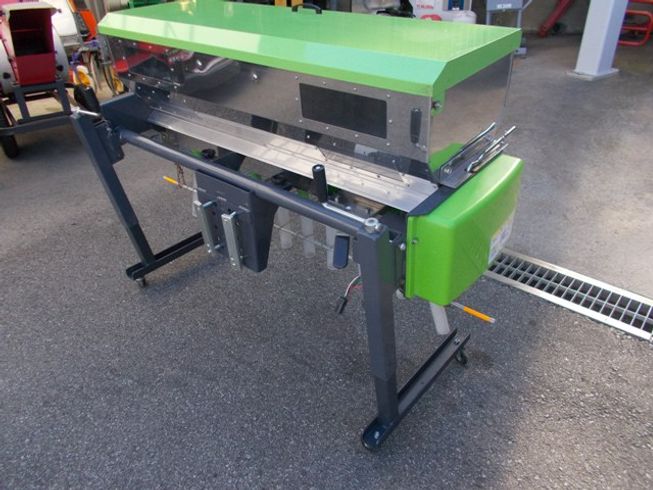 散布機 NPS-140-GTJ 写真５