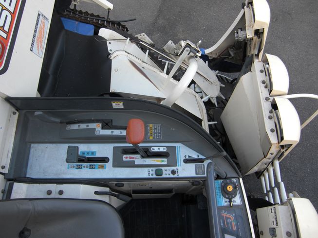 コンバイン HVG428G-ZKHWC全面刈 写真４