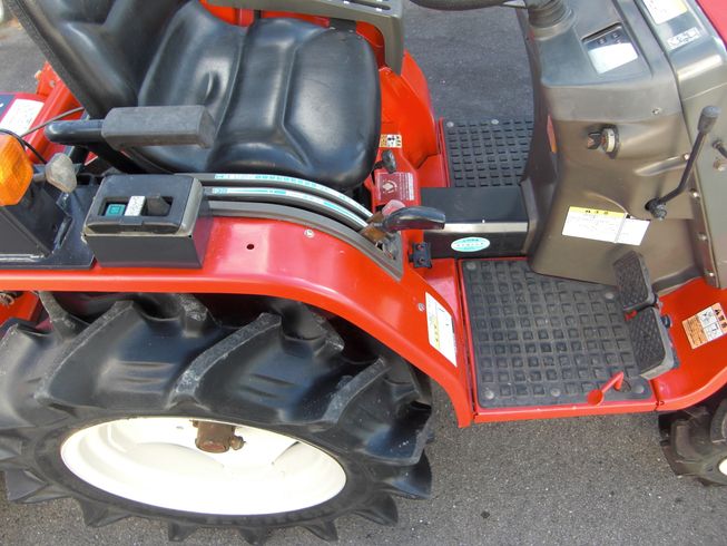 トラクター Ke-40AUS2 写真３