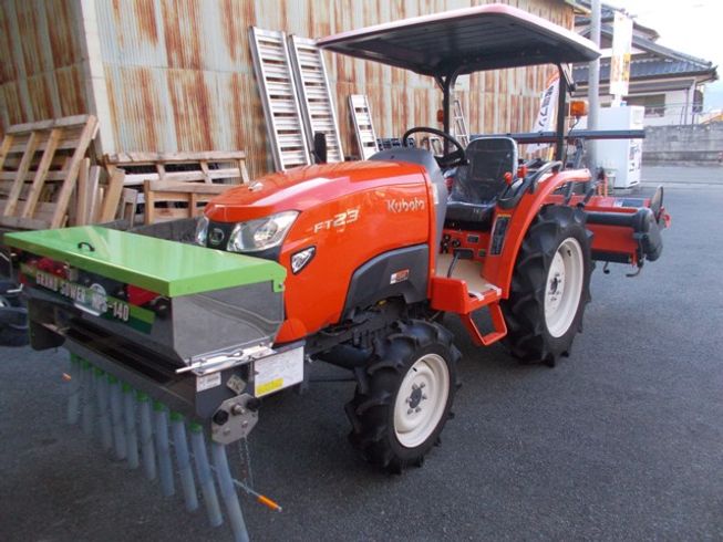 トラクター FT23BMAPP 写真２