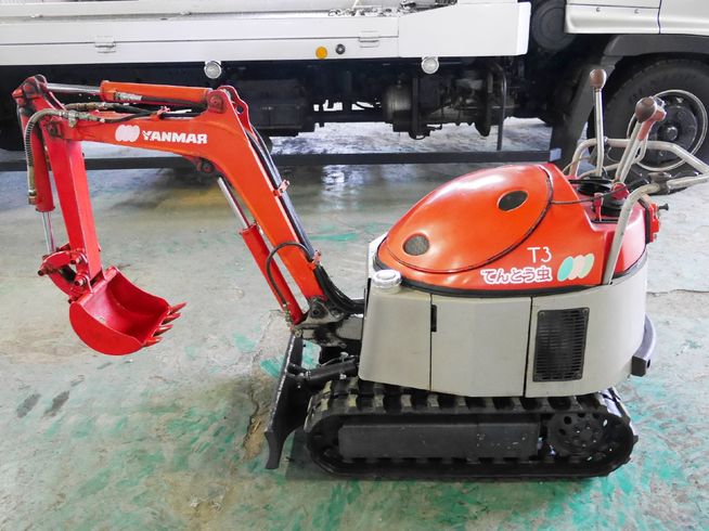 バックホー T3（てんとう虫） 写真２