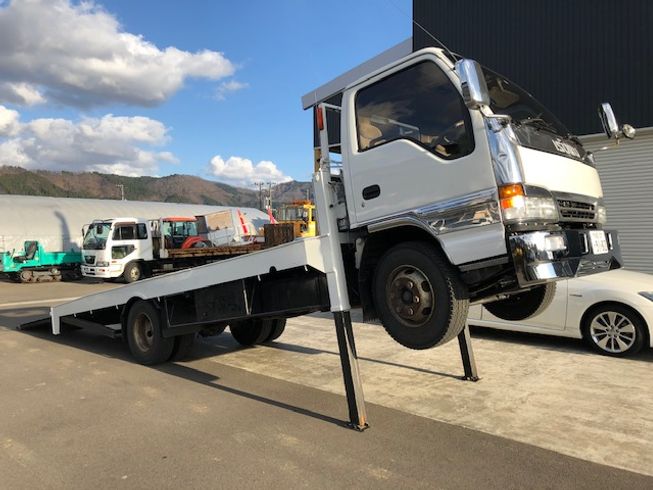 セルフローダー（最大積載量3.5ｔ） NPR70PVN 写真３