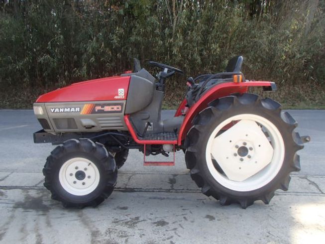 トラクター  F-200 新品ハンマーナイフモアMK145付   写真３