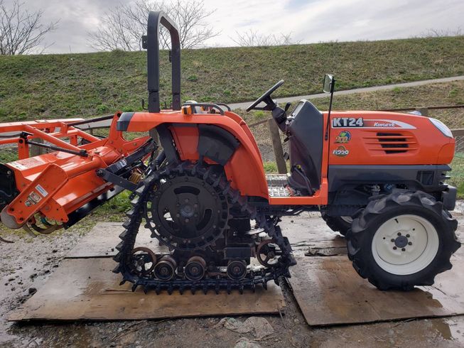 トラクター ＫＴ－２４ＢＭＡＲＰ－ＰＣ 写真３