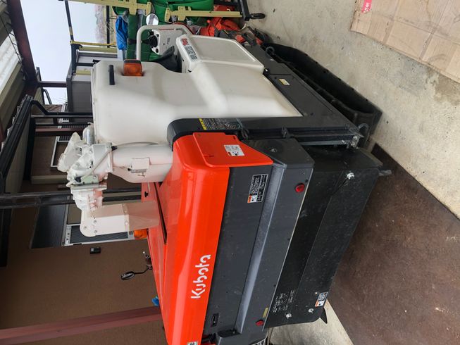 コンバイン ER213 写真３