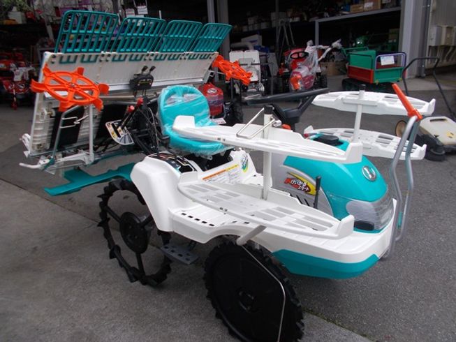 田植機 JC4A-DI 写真２