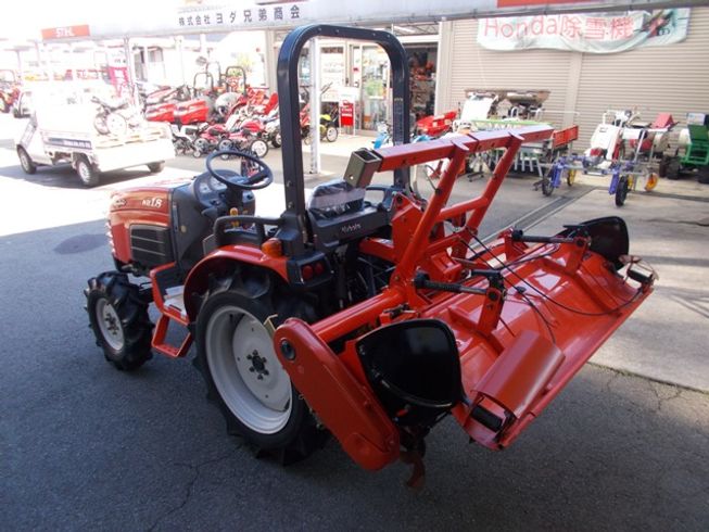 トラクター KB18FMA 写真３