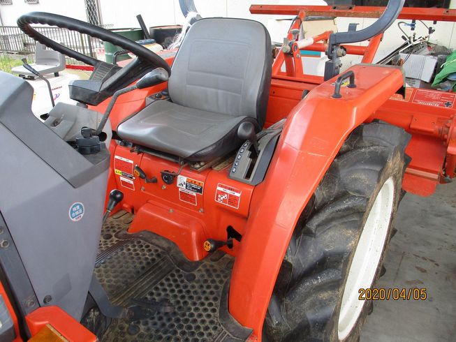 トラクター GL260-FBSMA 写真２