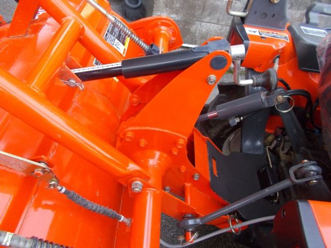 トラクター GB135MBP 写真７