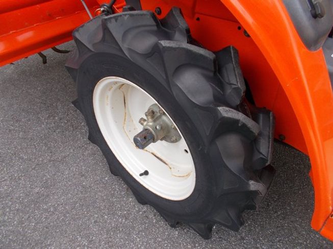 トラクター GB135MBP 写真９