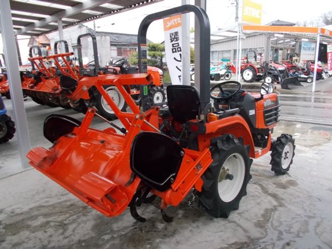 トラクター GB130BMA 写真４
