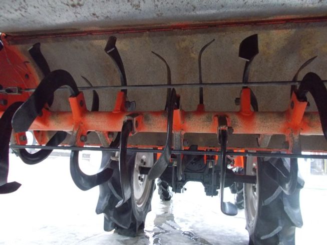 トラクター GB130BMA 写真８