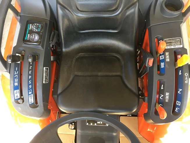 トラクター B225DMA 写真６