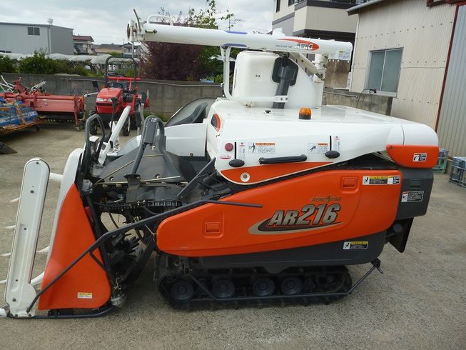 コンバイン AR216GLW 写真３