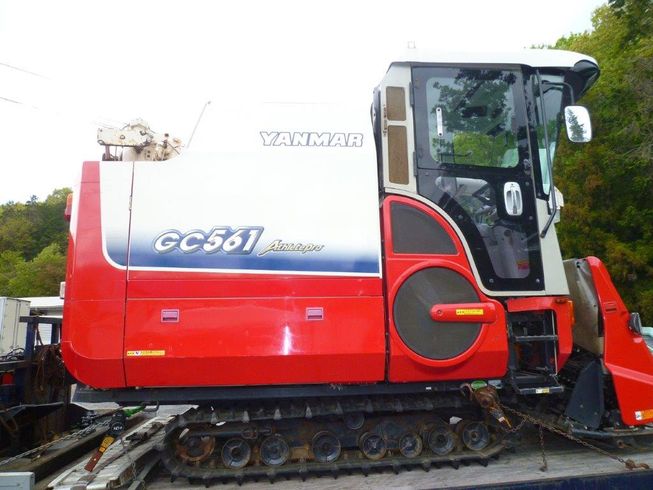 コンバイン GC561C 写真２