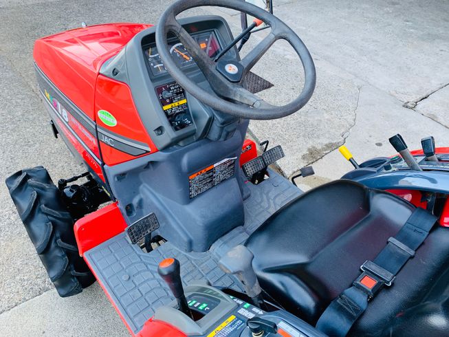 トラクター MTZ18 写真６