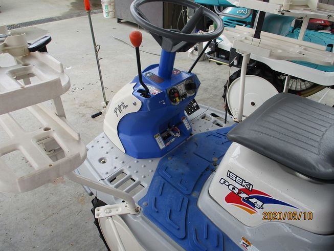 田植機 PQZ4-DULF 写真５