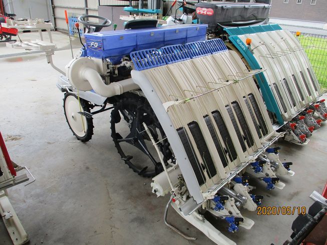 田植機 PQZ4-DULF 写真６