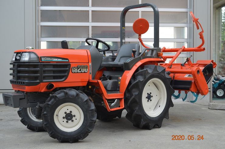 クボタ トラクター 写真