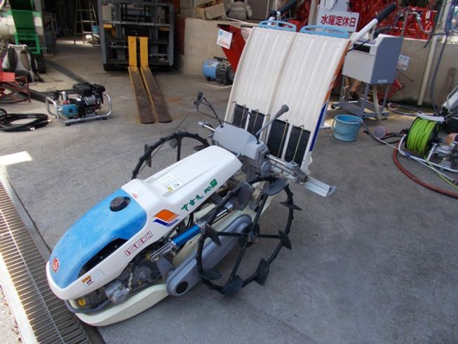田植機 PC2S-70 写真２