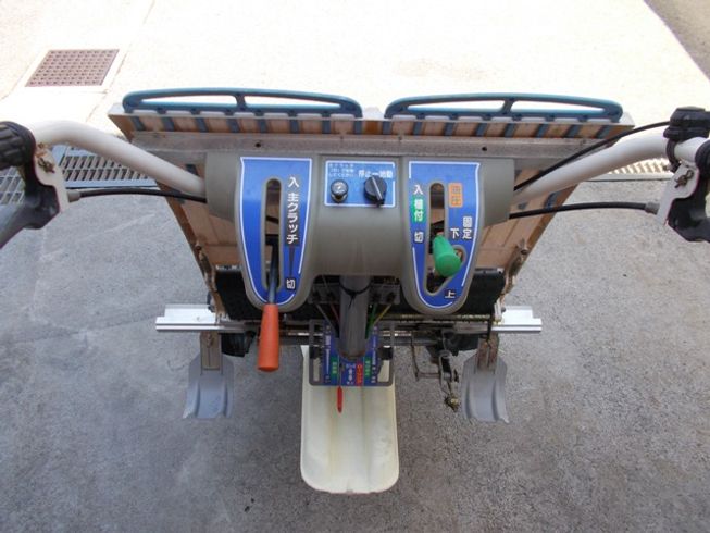 田植機 PC2S-70 写真５