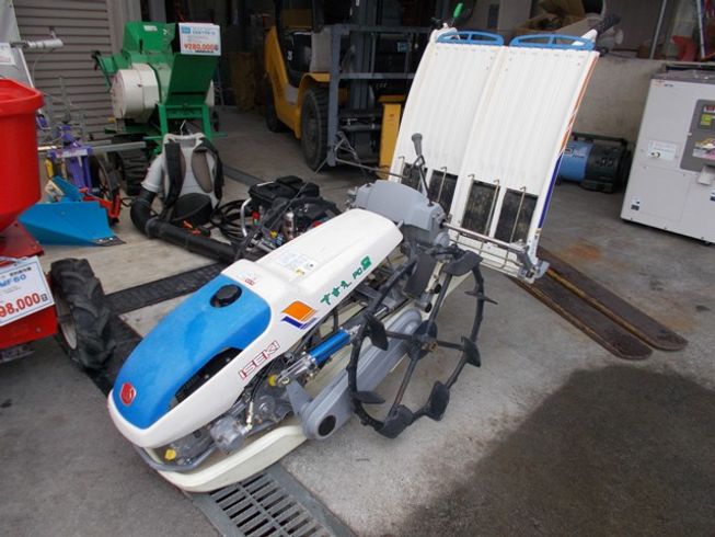 田植機 PC2D-70 写真２