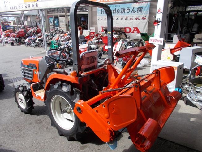 トラクター B72MABS 写真４