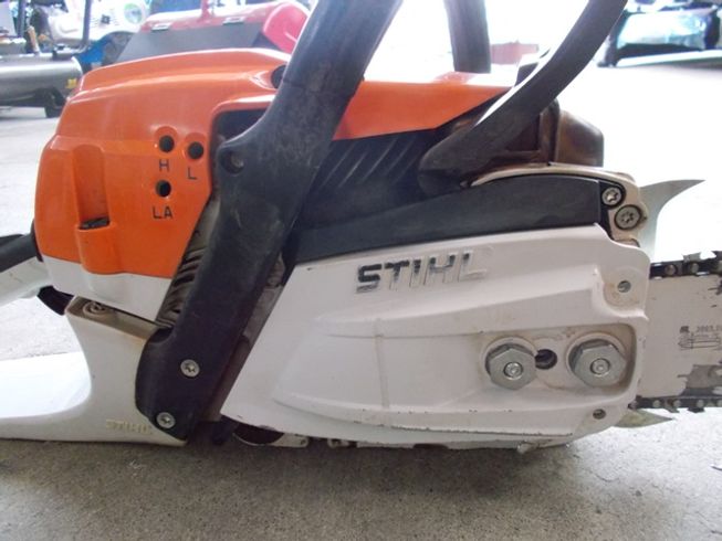 チェーンソー MS261 写真６