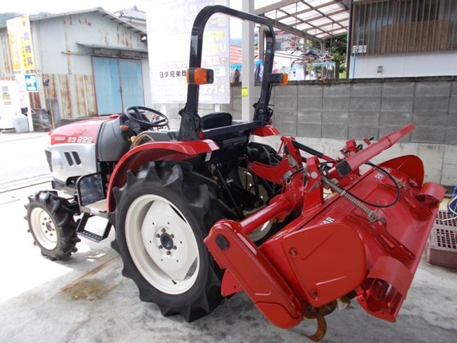 トラクター EG222U 写真４