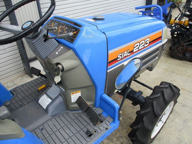 トラクター TF223 写真６