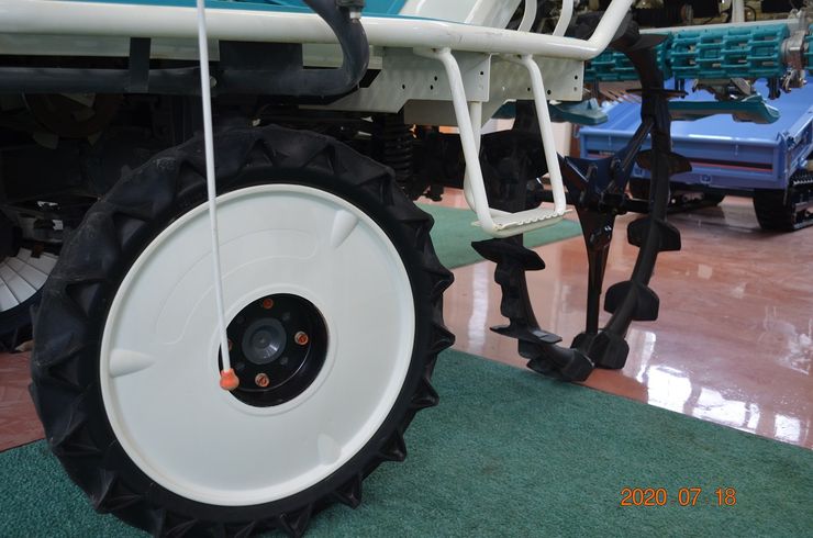 田植機 ZP67-T5-R 写真６