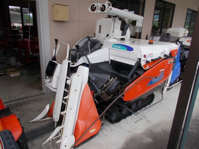 コンバイン ARC216GLW 写真２