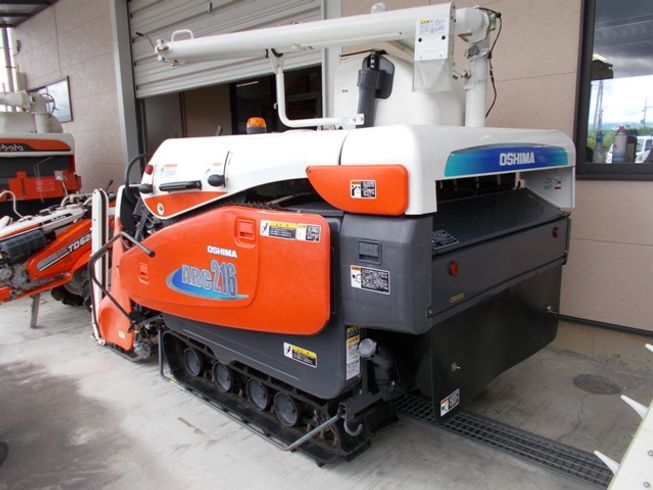 コンバイン ARC216GLW 写真３