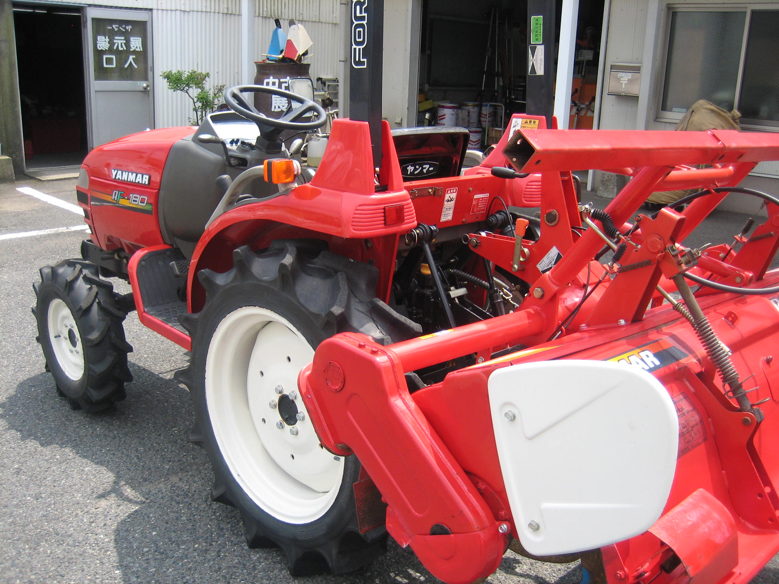 トラクター AF-180VUS 写真４