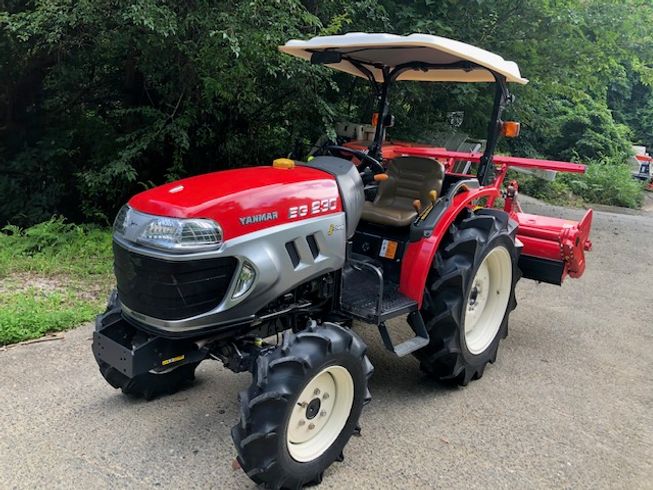 トラクター EG230 写真２