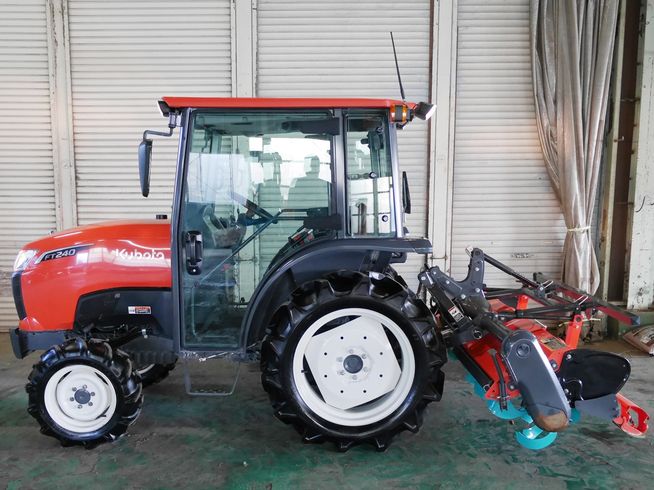 トラクター FT240 写真２