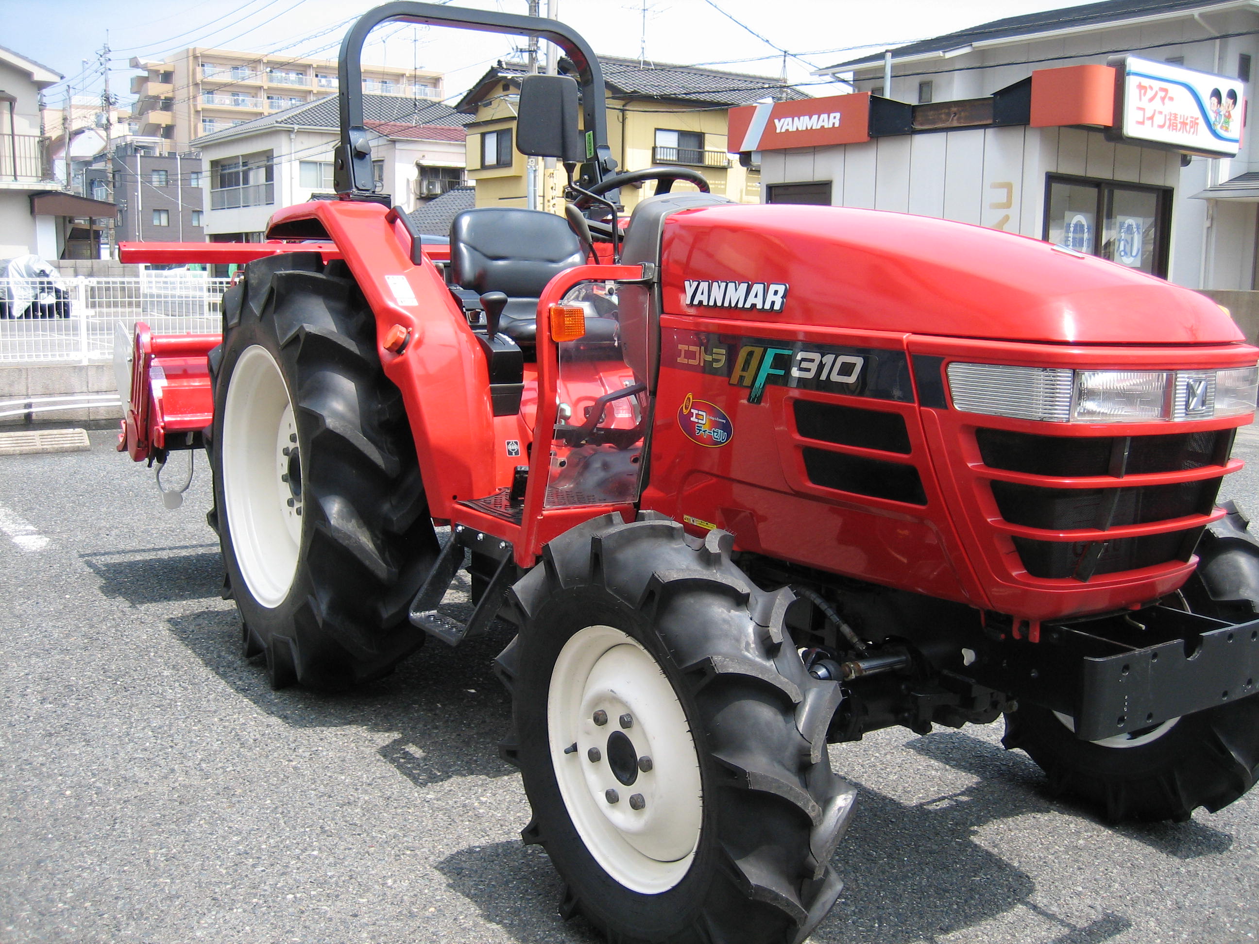 トラクター AF-310R(31馬力） 写真３