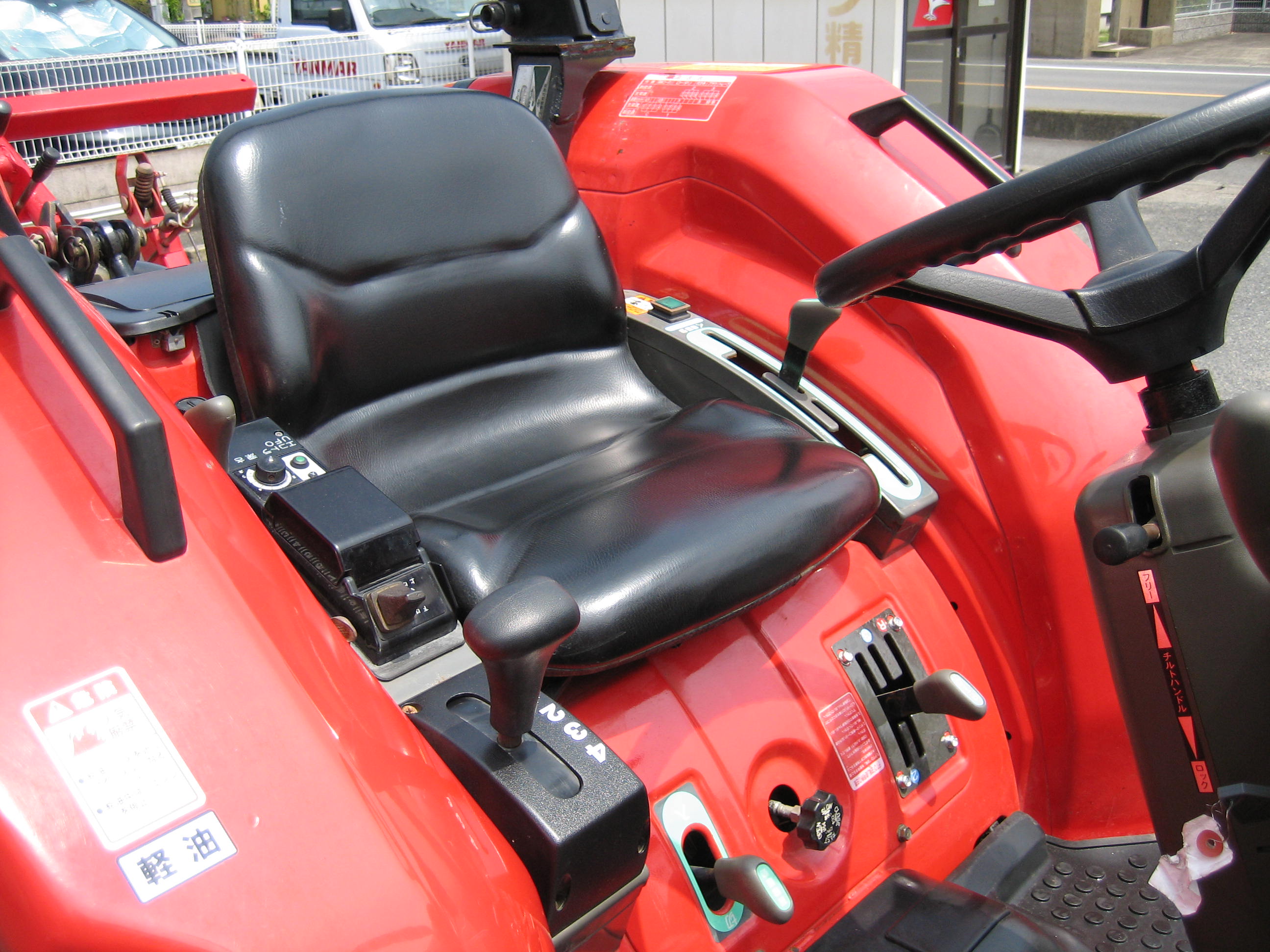 トラクター AF-310R(31馬力） 写真７